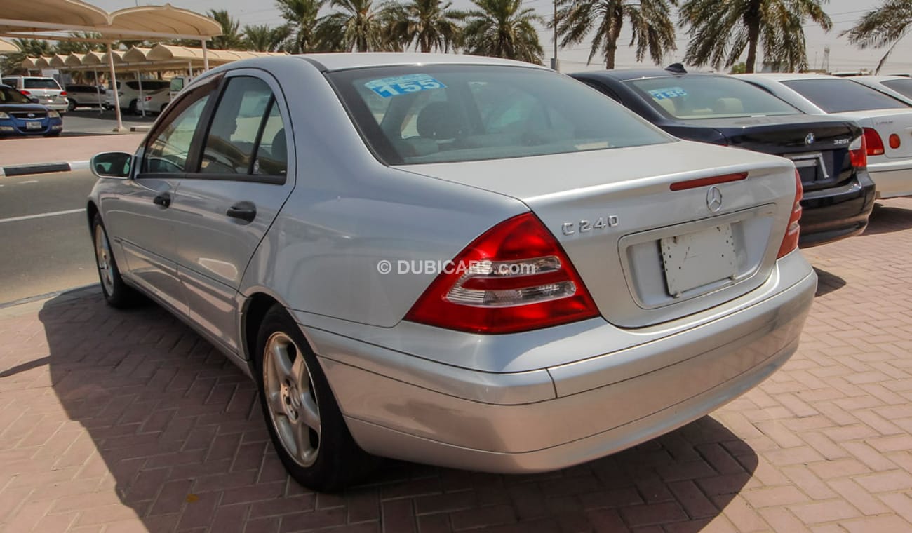 Mercedes-Benz C 240