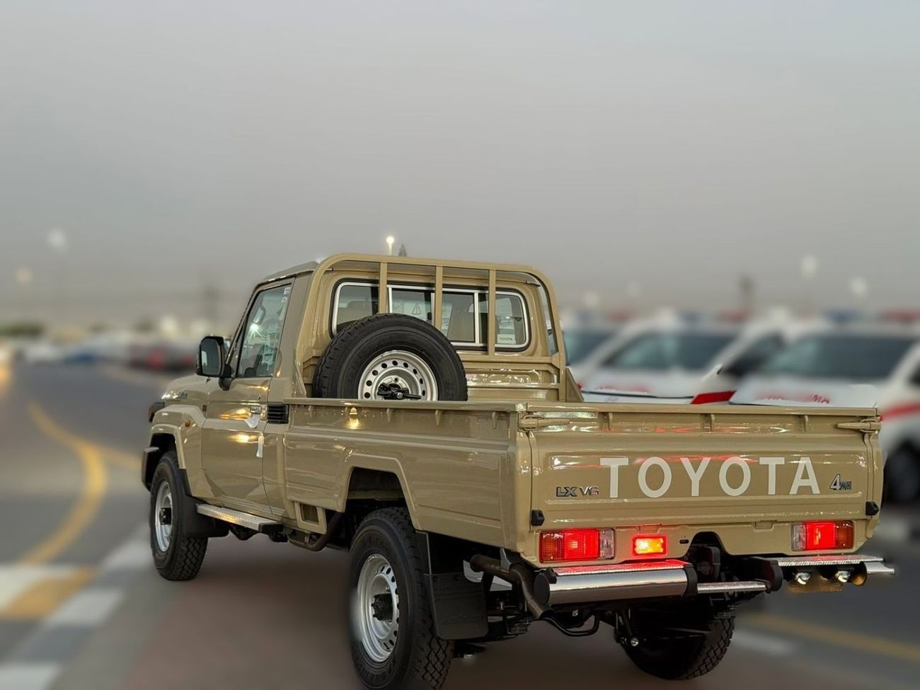 تويوتا لاند كروزر بيك آب Toyota Land Cruiser LC79 SC 4.0 MT 2025 basic