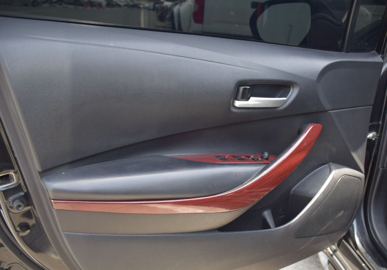 تويوتا كورولا 2.0L PETROL