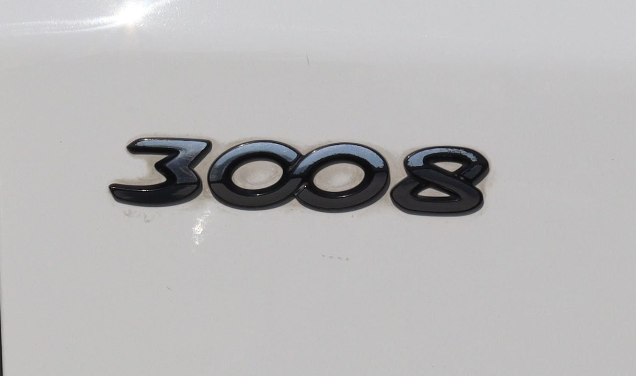 بيجو 3008 بيجو 3008 موديل 2020 - خليجي - بدون حوادث، محرك 1.6L - بحالة ممتازة