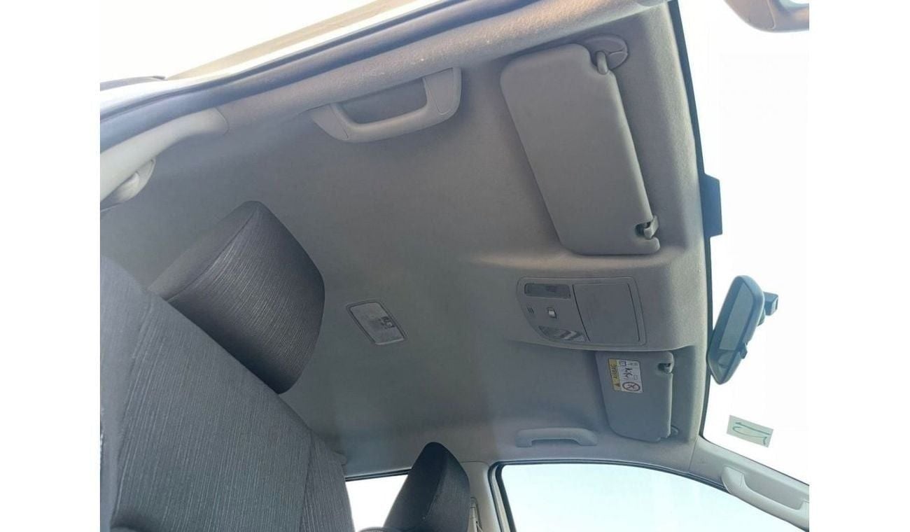 تويوتا هيلوكس diesel 2.8 liter automatic right hand drive