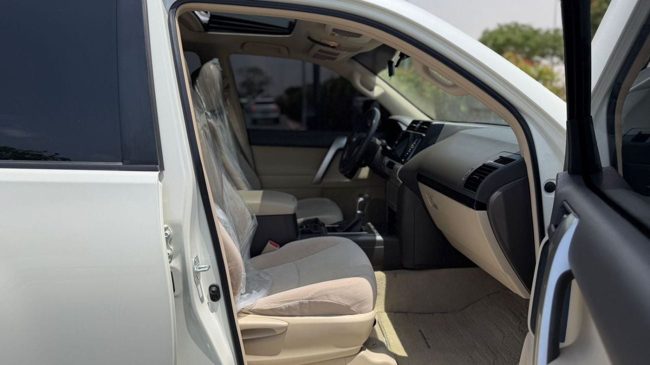 تويوتا برادو GXR 2.7L (164 HP) 4WD (7 Seater)