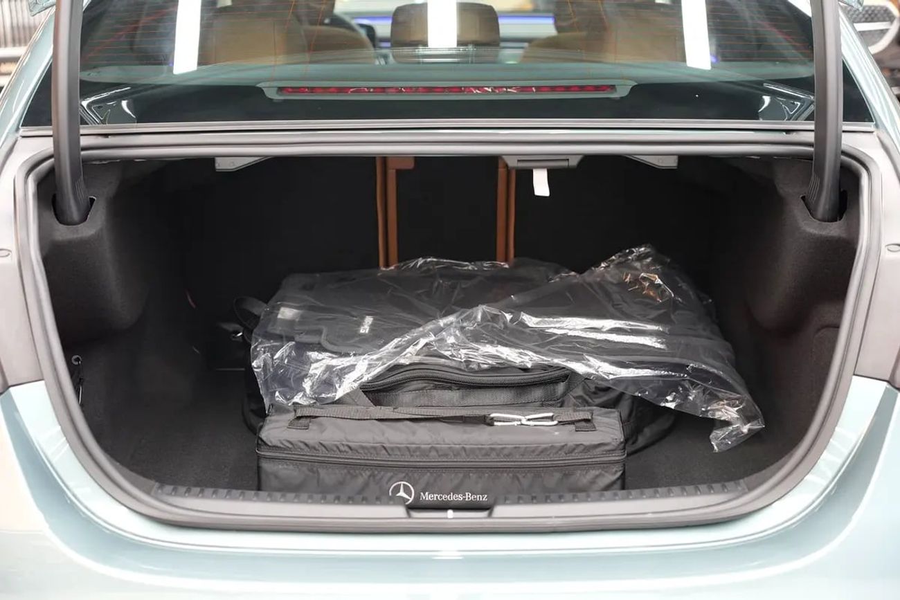 Mercedes-Benz E300 E 300 | GCC 0km | Agency Warranty | AMG Package