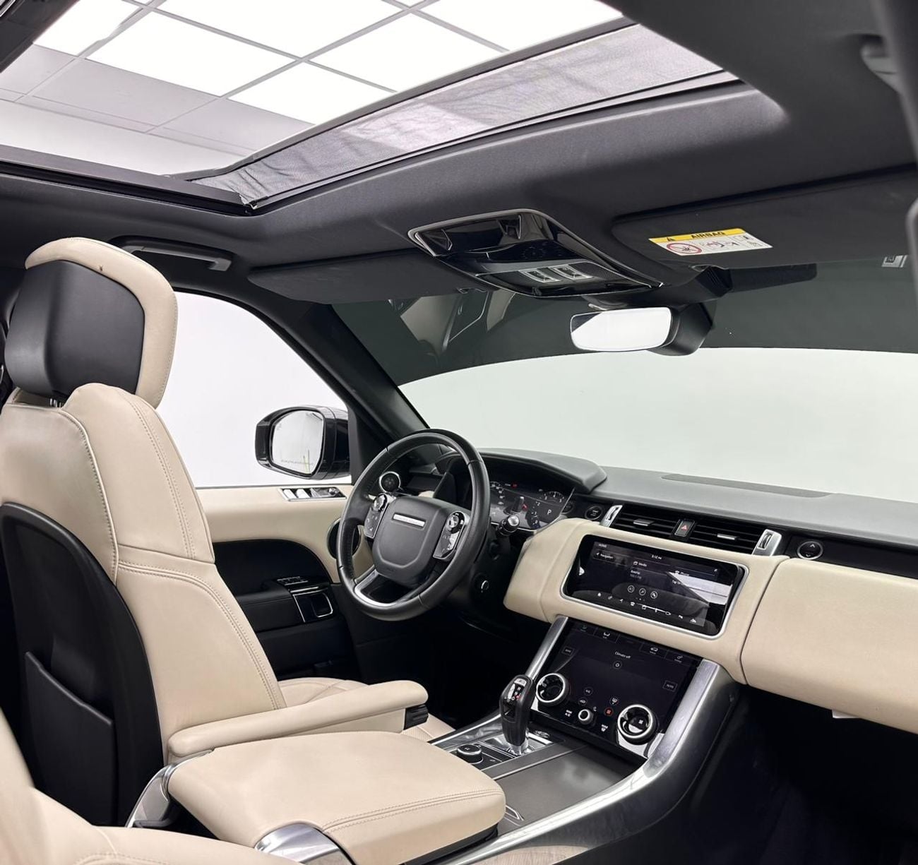 Land Rover Range Rover Sport 2019 Range Rover Sport Supercharged, 1 Years Warranty Unlimited Km, Full Service History, GCC