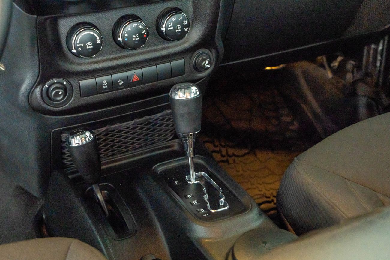 Jeep Willys 2018 Jeep Wrangler Unlimited Willy’s / 5 Year Jeep Warranty & Full Jeep Service History