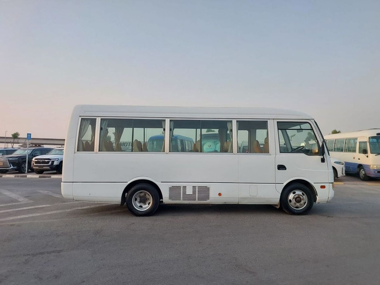 Mitsubishi Rosa  MITSUBISHI ROSA BUS RHD 2006 MODEL 4.8 L DIESEL AUTOMATIC(PM00356)
