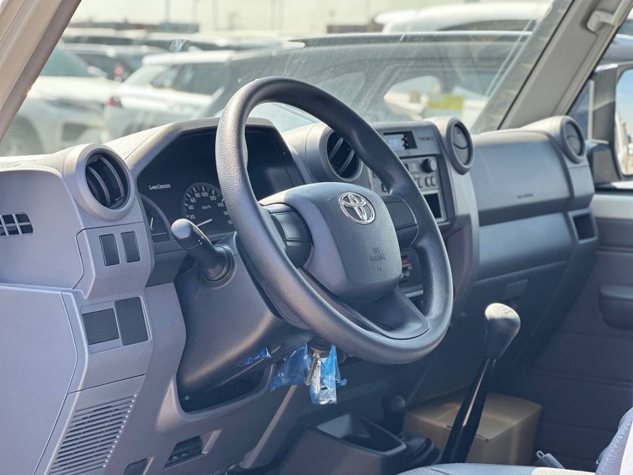 Toyota Land Cruiser 70 LC76 4.2L DSL M/T // 2025 // STD Option With Power Windows , 9 Seats // Special Offer // By Formula