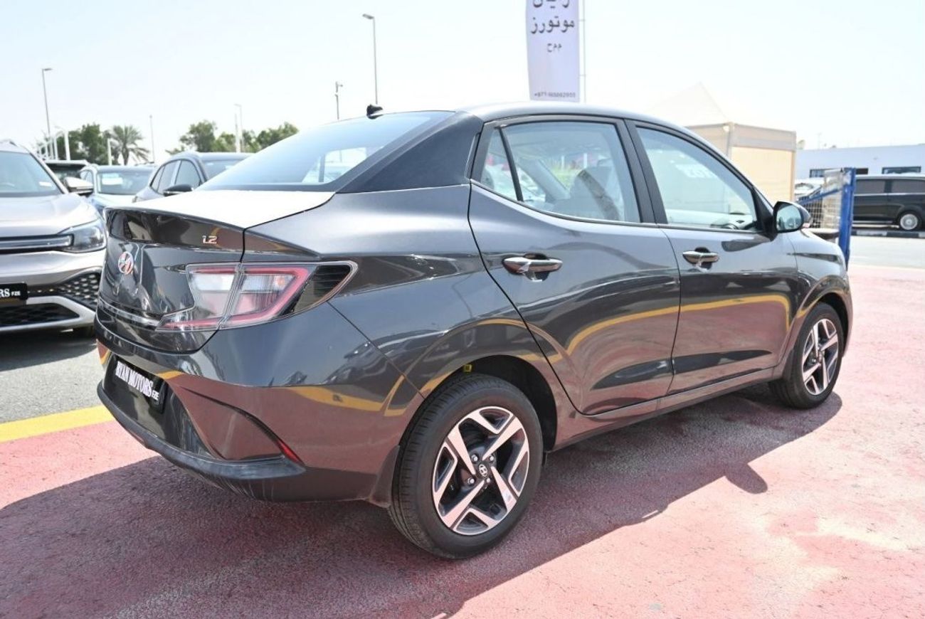 هيونداي جراند i10 هيونداي جراند آي 10 سعة 1.2 لتر بنزين سيدان دفع أمامي 4 أبواب لون رمادي موديل 2023
