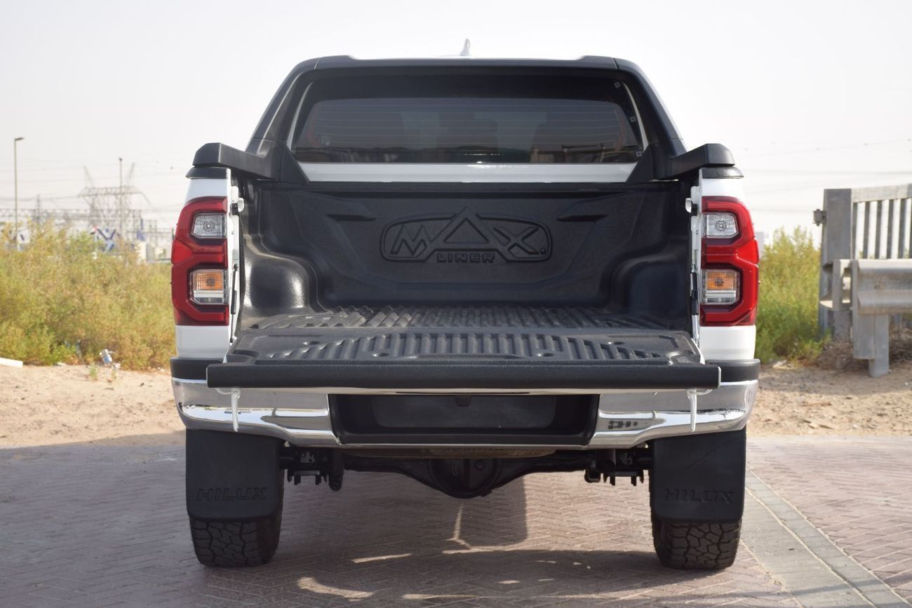 تويوتا هيلوكس 4x4 Diesel 2.8L A/T (right Hand)