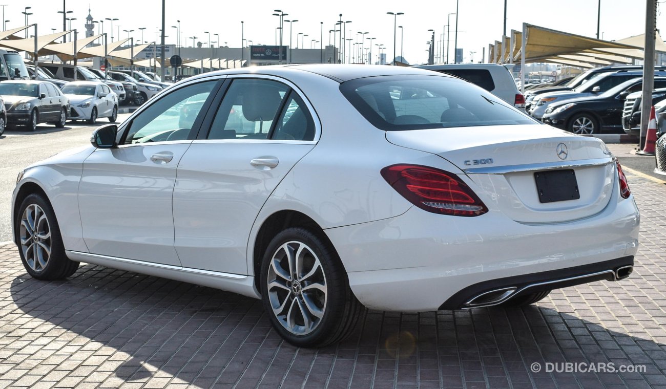 مرسيدس بنز C 300 4Matic