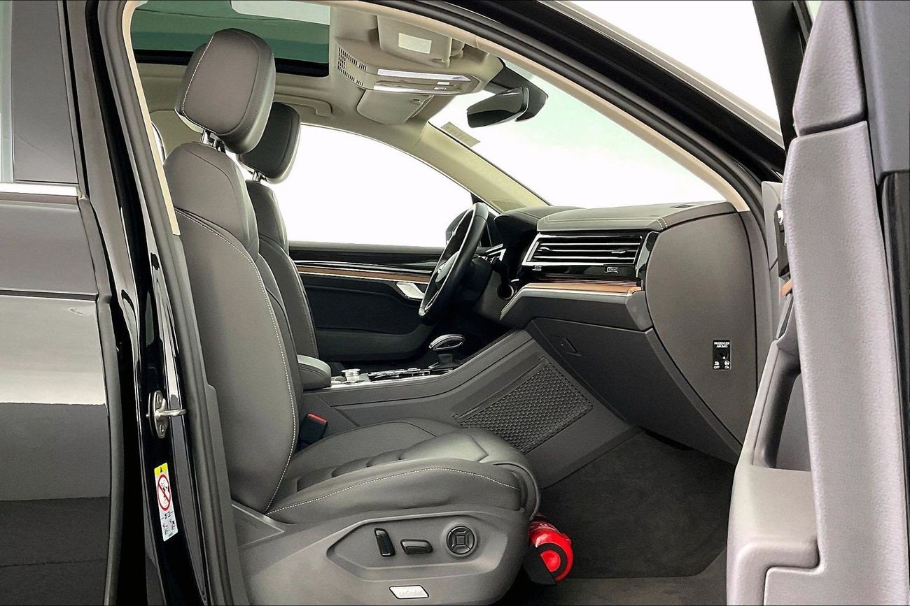 Volkswagen Touareg Highline | Guaranteed Warranty | 0 Down Payment