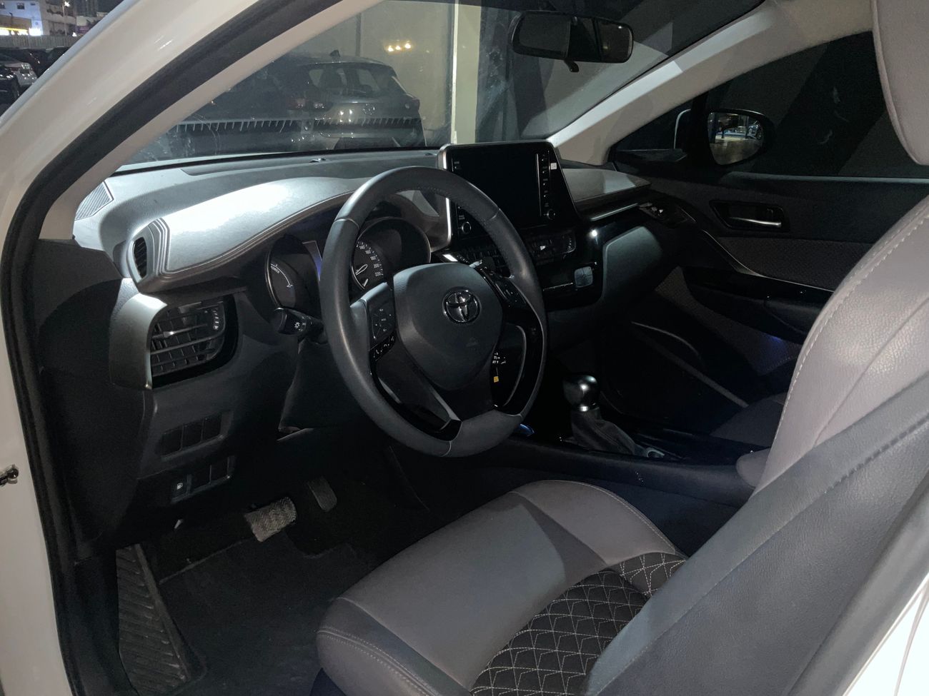 Toyota CHR VX | Guaranteed Warranty | 0 Down Payment