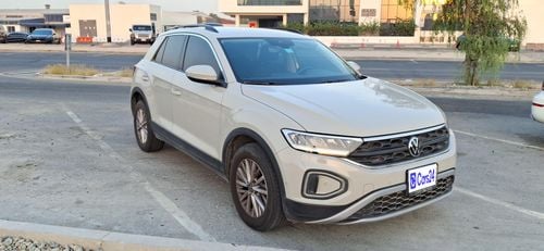 فولكس واجن T ROC 2024 LIFE+ | AED 1050/Month | 0 DP | 30 Day Return | Warranty
