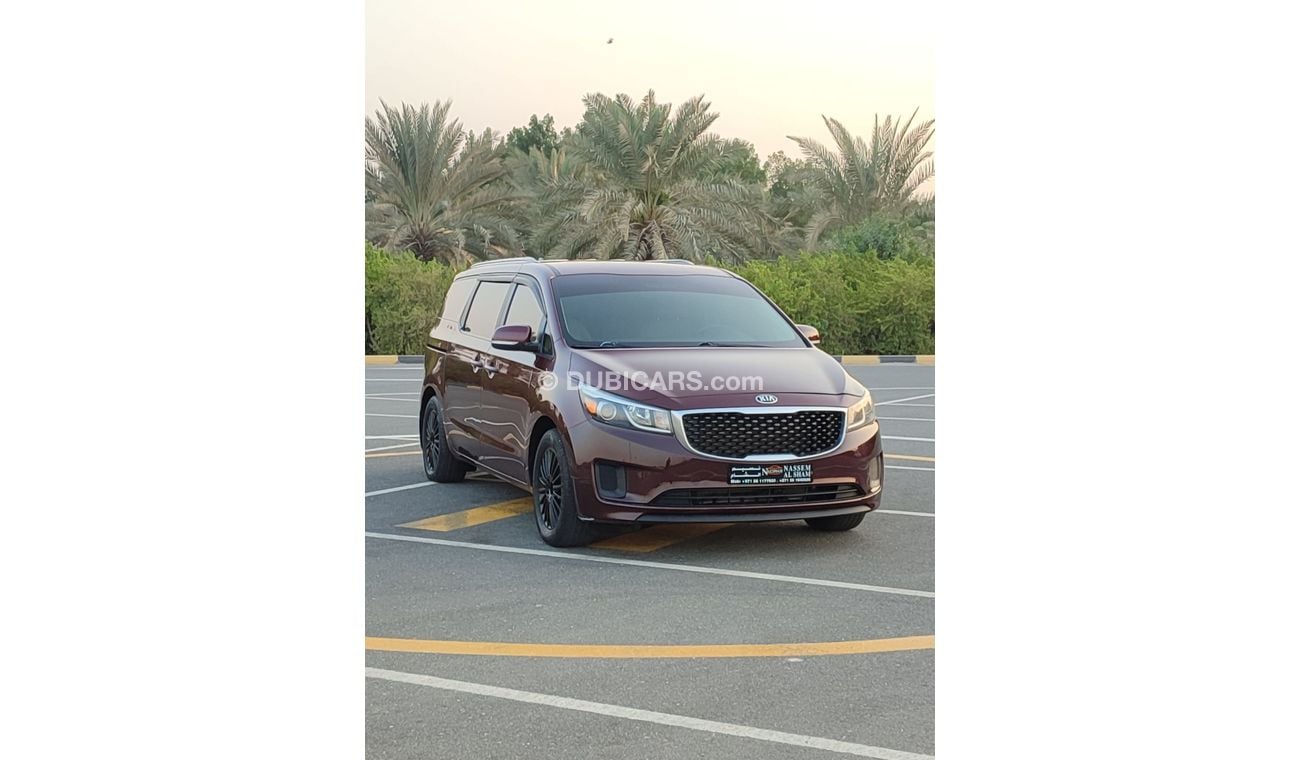 كيا سيدونا V6