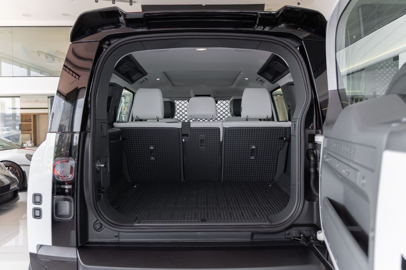 Land Rover Defender Land Rover Defender X-Dynamic HSE P400 - 2026 - GCC (Export)