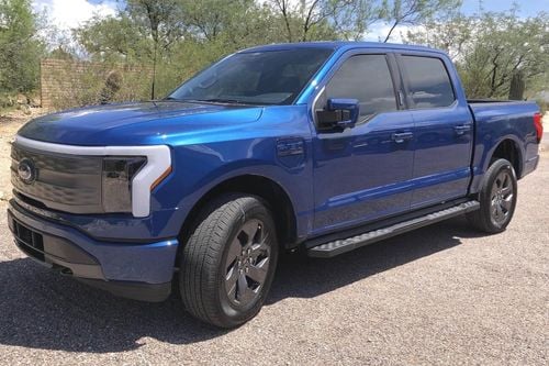 Ford F-150 Lightning Lariat