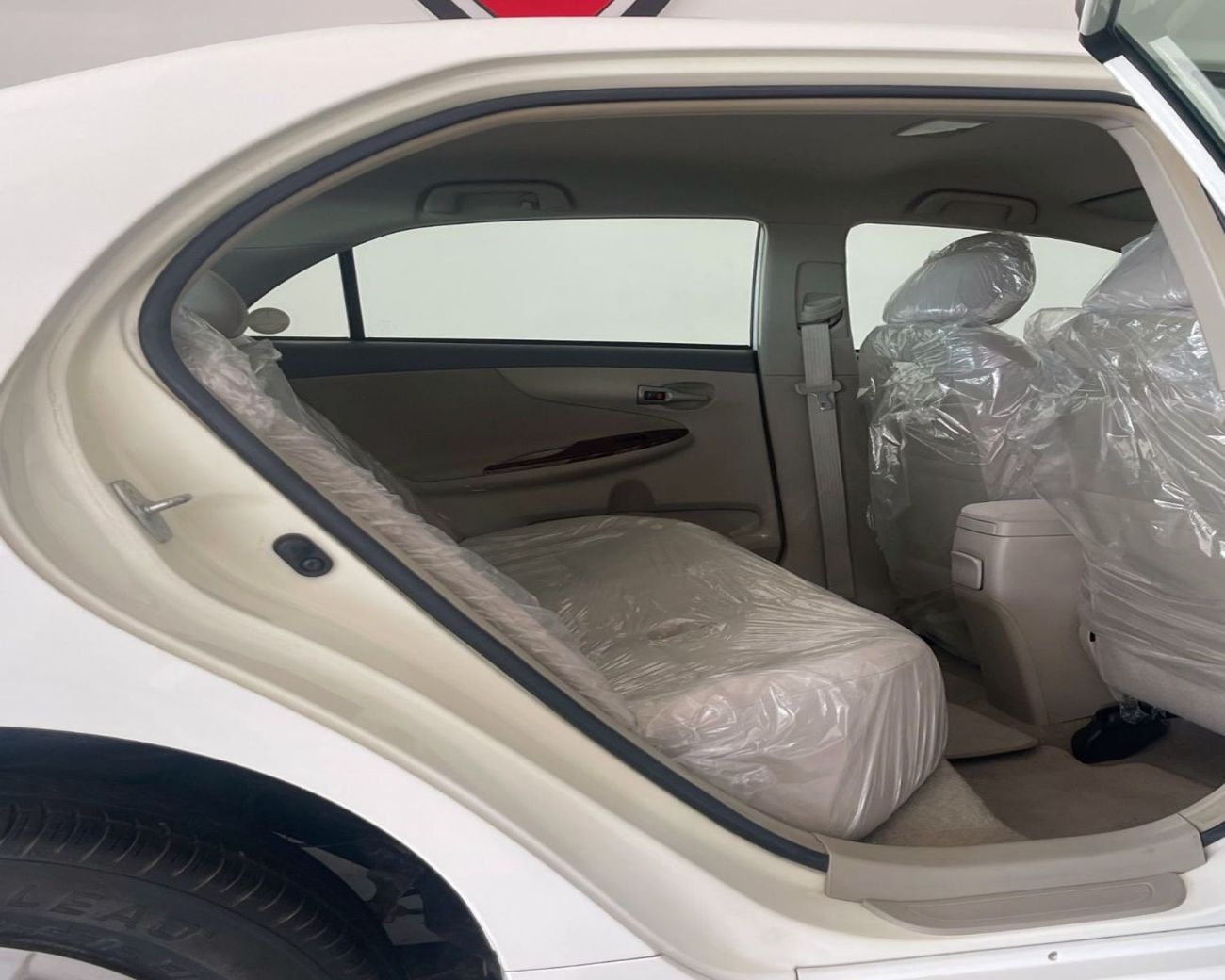 تويوتا كورولا 1.8L - EXCELLENT CONDITION - 12000KM DRIVEN ONLY