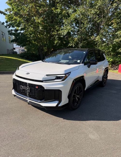 تويوتا راف ٤ GR PLUG IN HYBRID