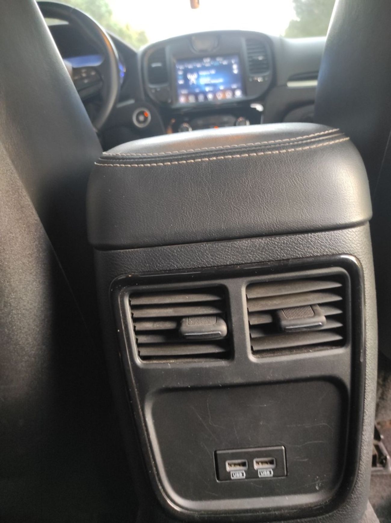 Chrysler 300s Chrysler 300s 2017 usa full opstions