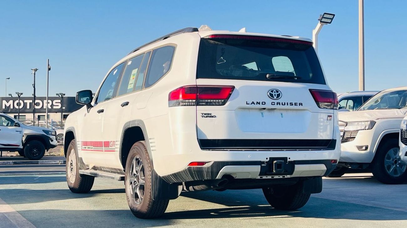 Toyota Land Cruiser GR SPORT