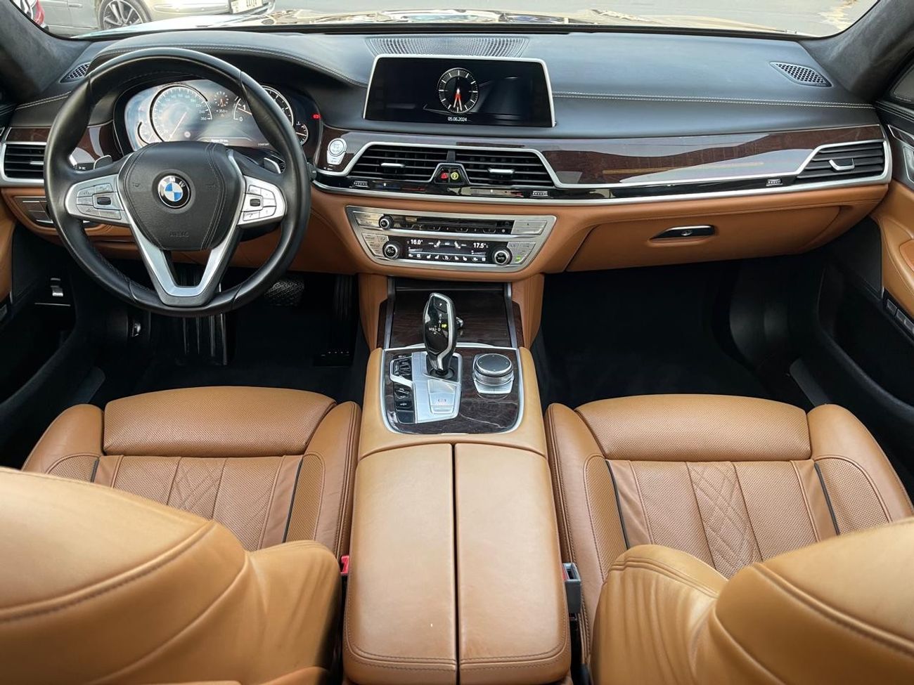 بي أم دبليو 740Li اكسكلوسيف