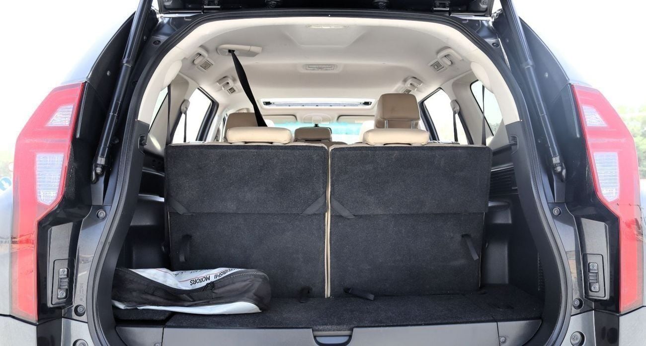 Mitsubishi Montero Sport GLS Premium 3.0L (7 Seater) Mitsubishi Montero Sport 2021 GCC model in excellent condition, no accid