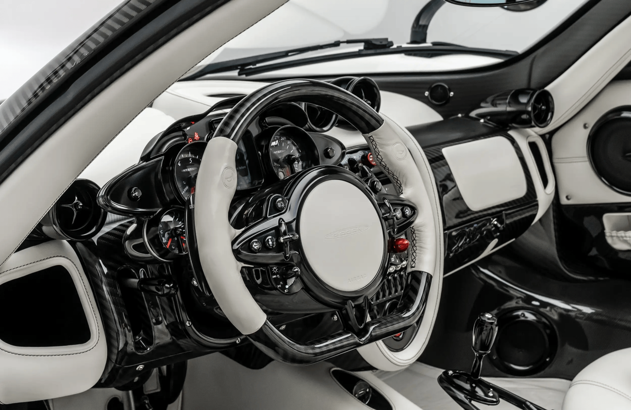 باغاني هوايرا 6.0L V-12 Twin-Turbocharged Engine