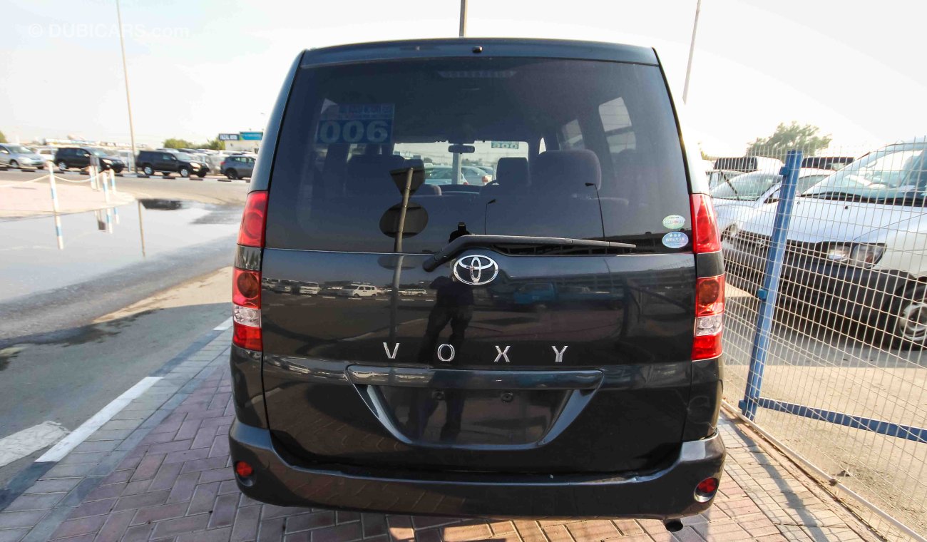 Toyota Voxy 50308