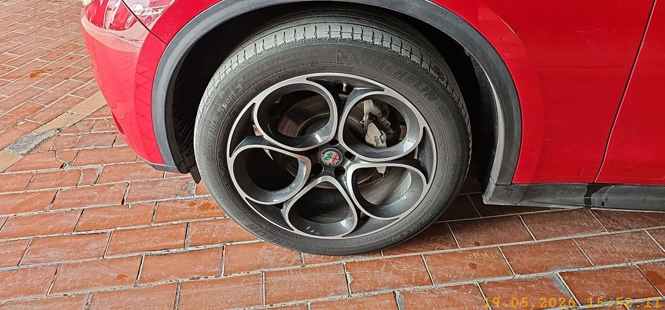 Alfa Romeo Stelvio SUPER 2.0