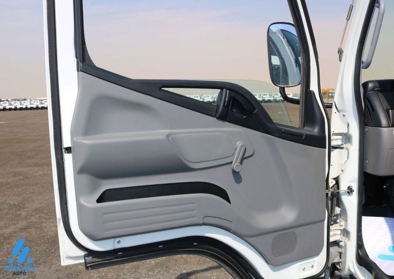 Mitsubishi Fuso Canter 2023 4D33-7A 4×2 Diesel 2.7L M/T 2.5 Ton Short