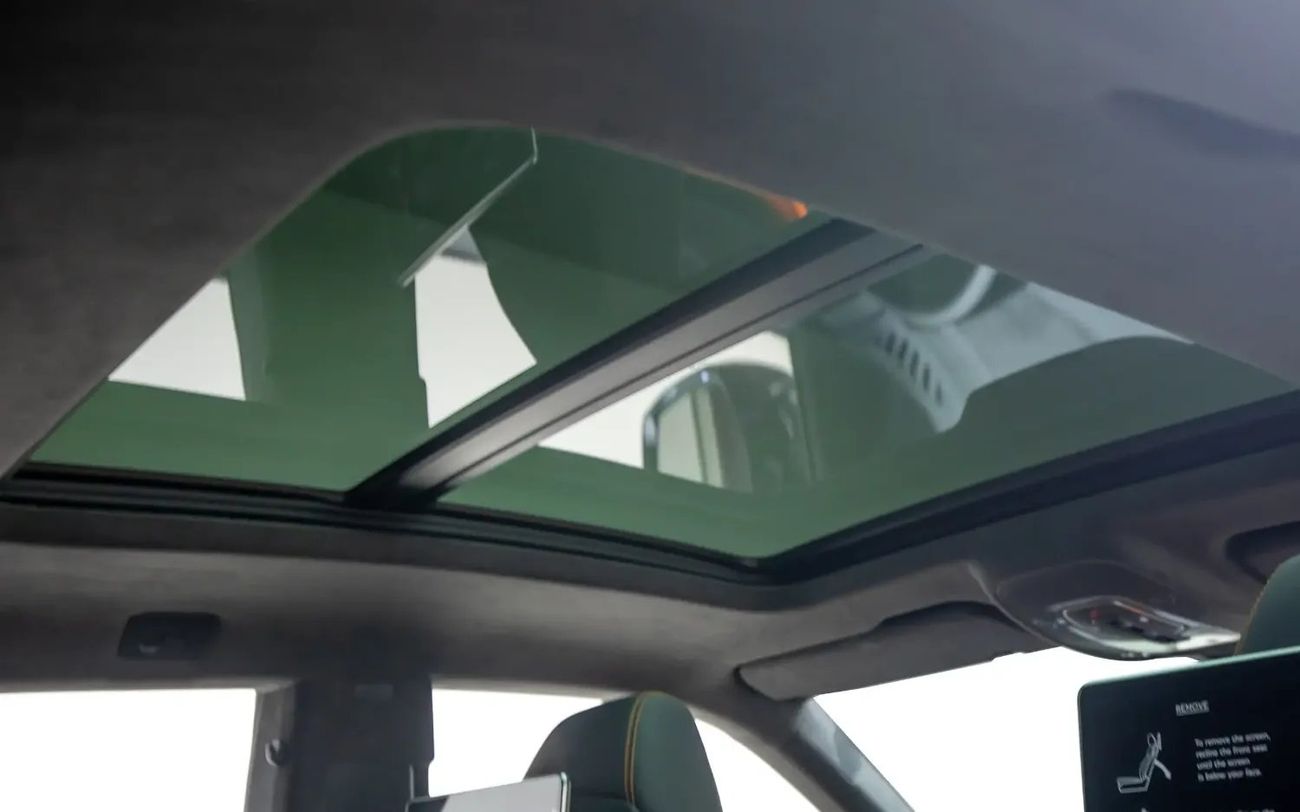 Lamborghini Urus SE - GCC Spec -With Dealer Warranty and Service Contract