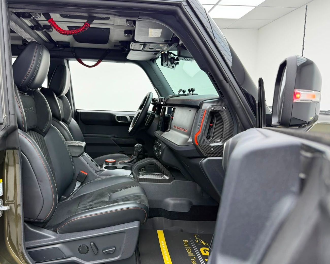 فورد برونكو RAPTOR 2025 Ford Bronco Raptor, 2031 Ford Warranty + Service Pack, Very Low Km, Fully Loaded, GCC