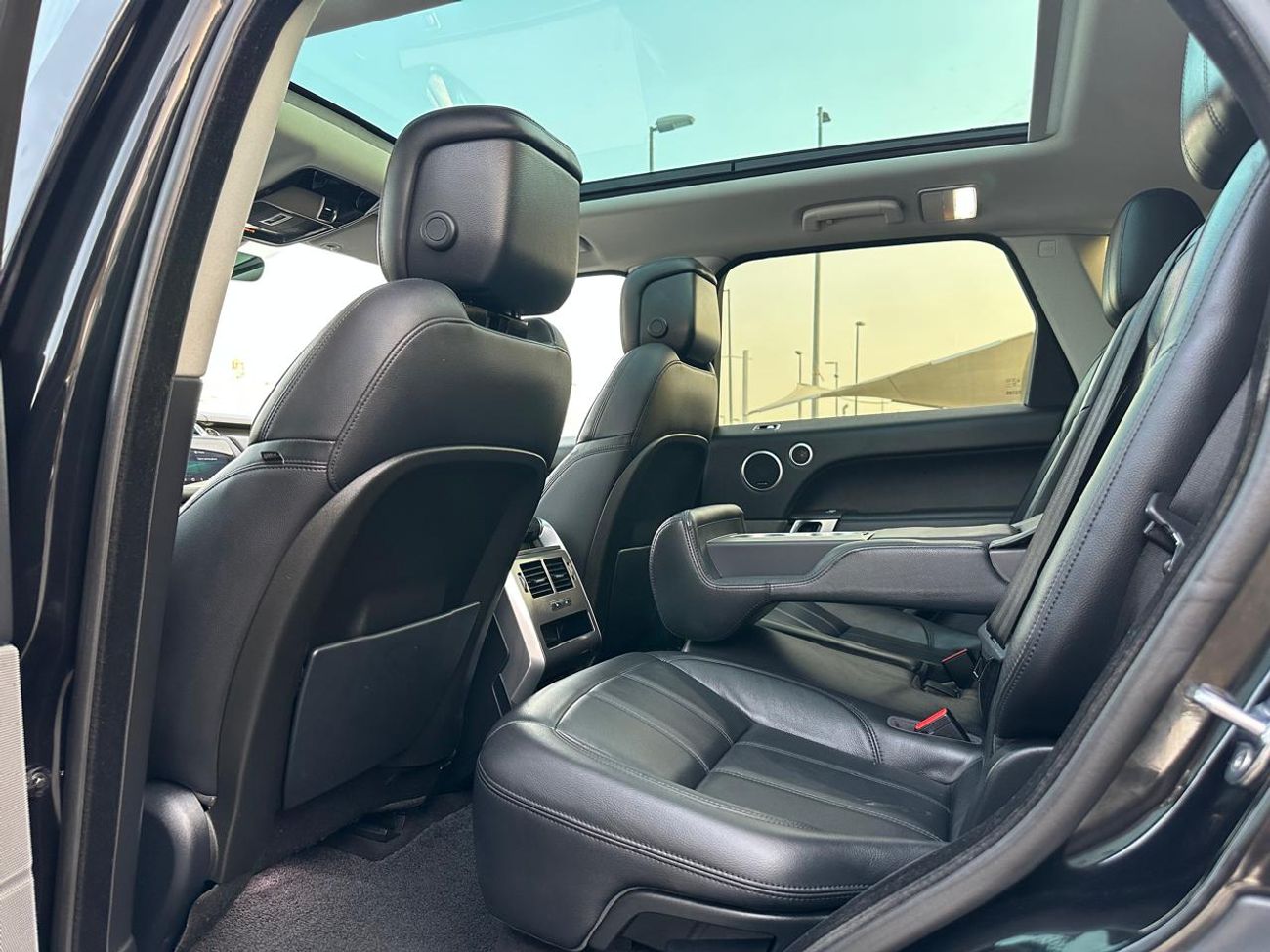 لاند روفر رينج روفر سبورت Range Rover 2018 Sport SE_American_Excellent Condition _Full option