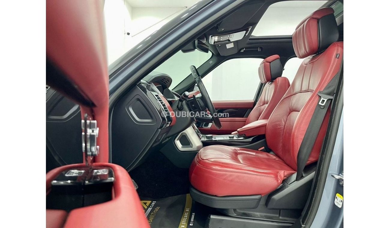 Land Rover Range Rover 2018 Range Rover Vogue SE SuperCharged, Agency Warranty, Full Service History, GCC