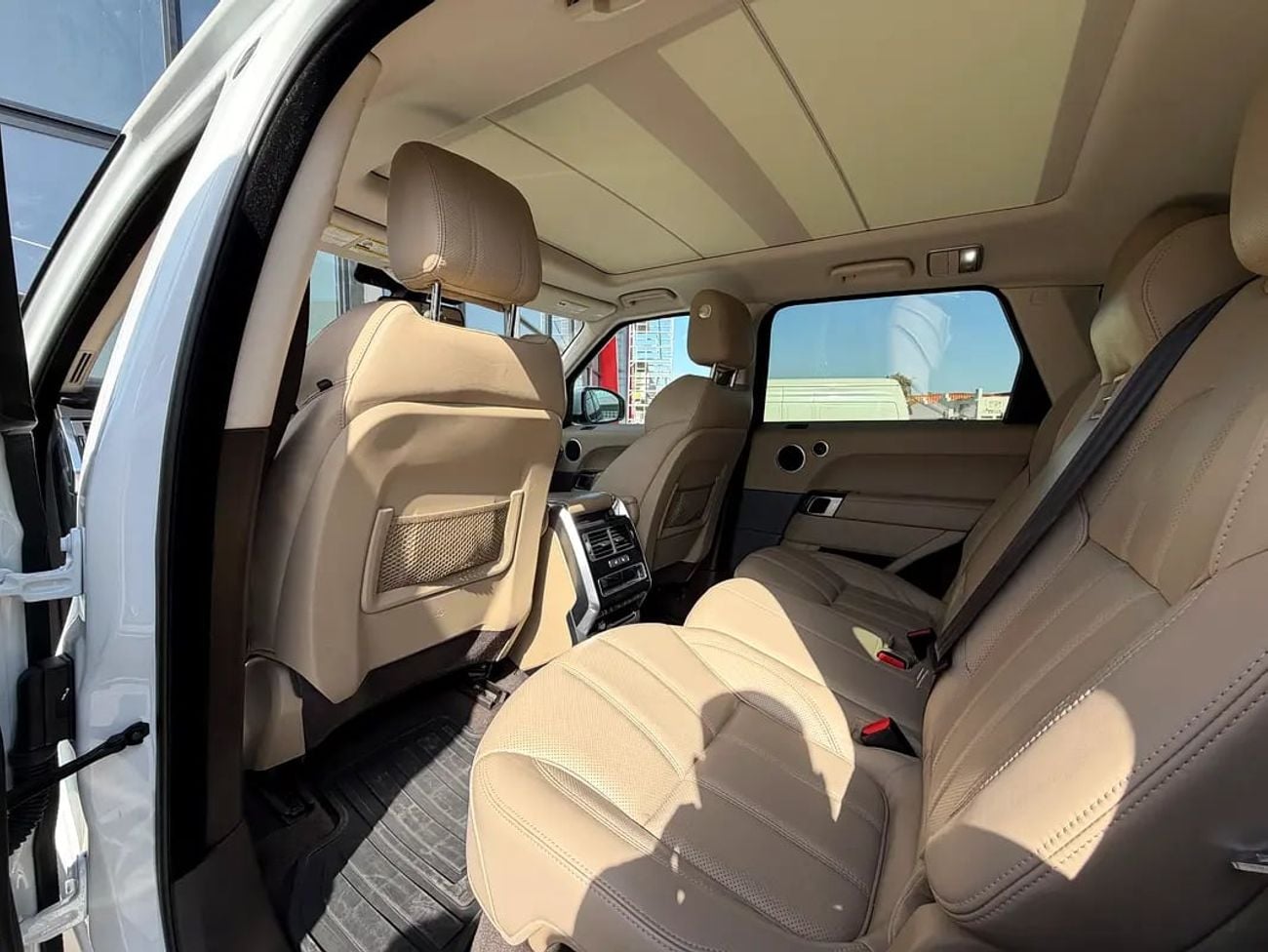 لاند روفر رينج روفر سبورت MORYA JESWANI CARS FOR USED AUTOMOBILE TRADING CO.L.L.C