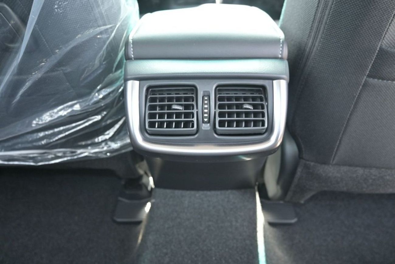 تويوتا هيلوكس TOYOTA HILUX SRS 2.4L AUTOMATIC TRANSMISSION 4X4 DIESEL DOUBLE CABIN 2024 MODEL