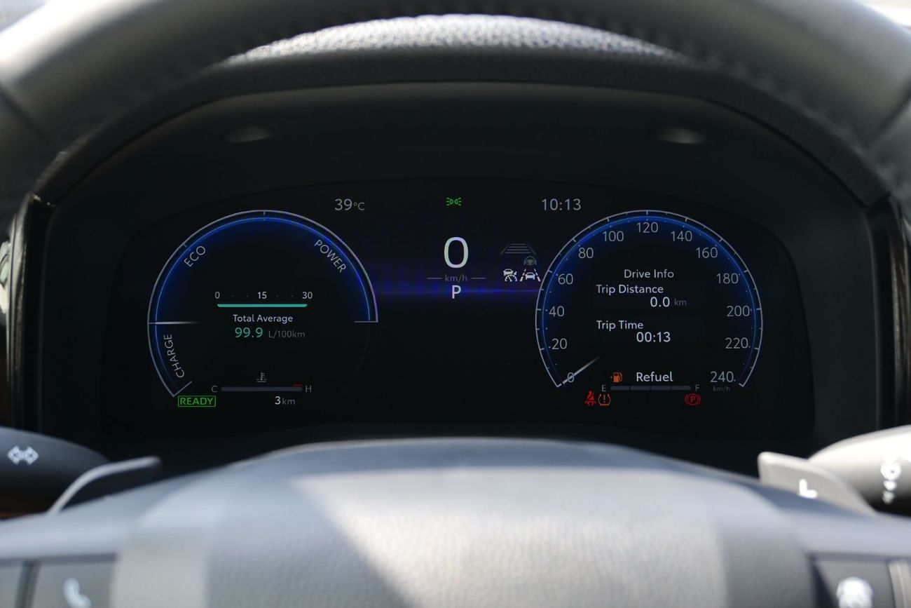 تويوتا كامري Toyota Camry Limited 2.5L Hybrid, Model 2025, Color White