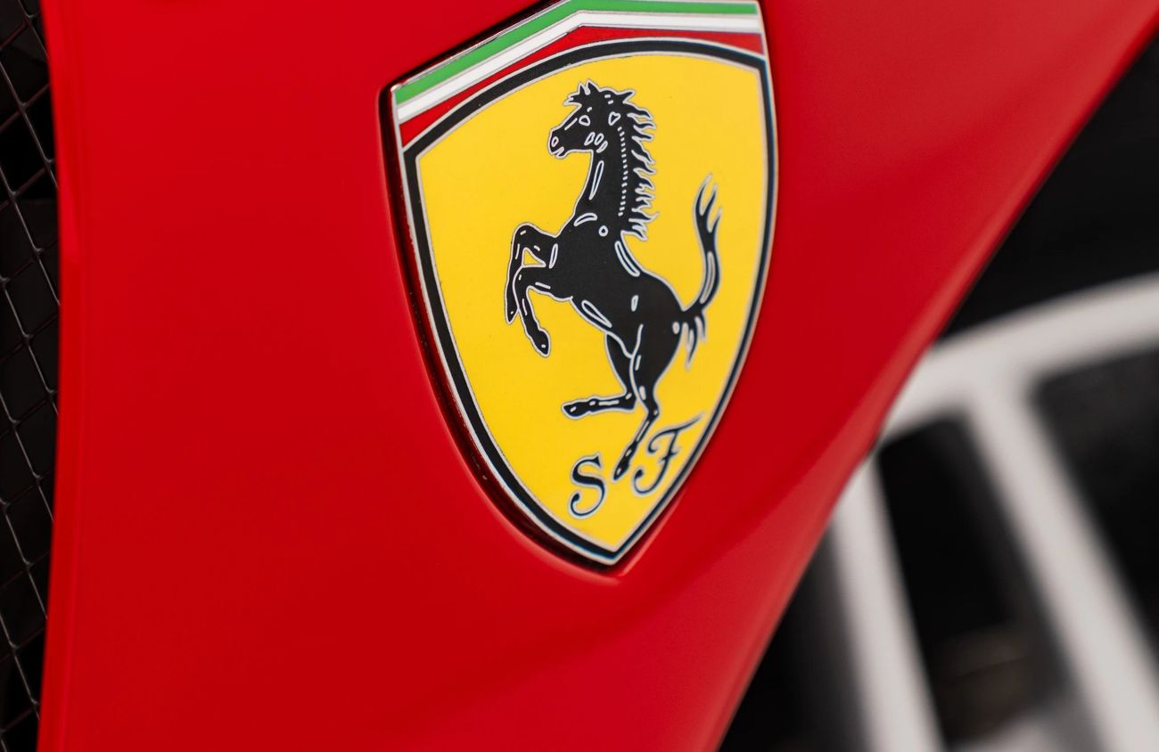 فيراري إنزو 6.0L V12 Naturally Aspirated Engine