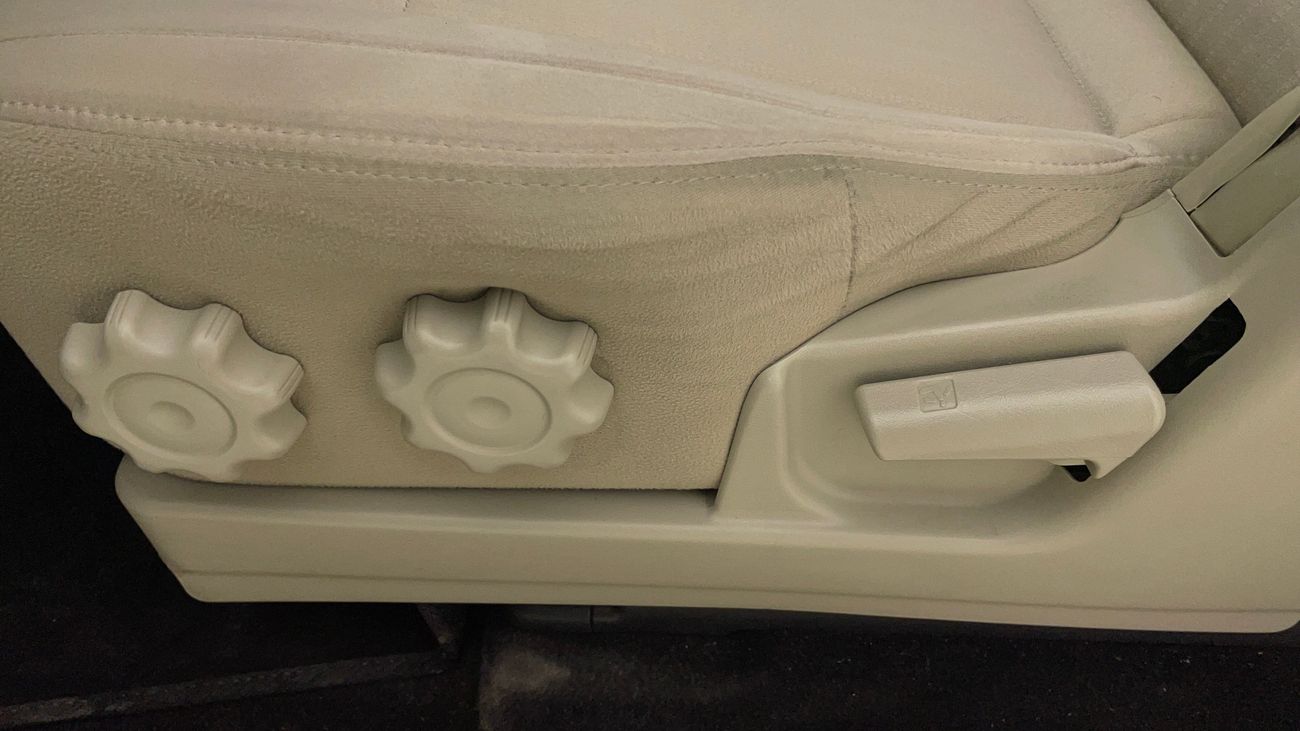 ميتسوبيشي باجيرو GLS HIGHLINE 3.8 | بدون دفعة مقدمة | اختبار القيادة في المنزل