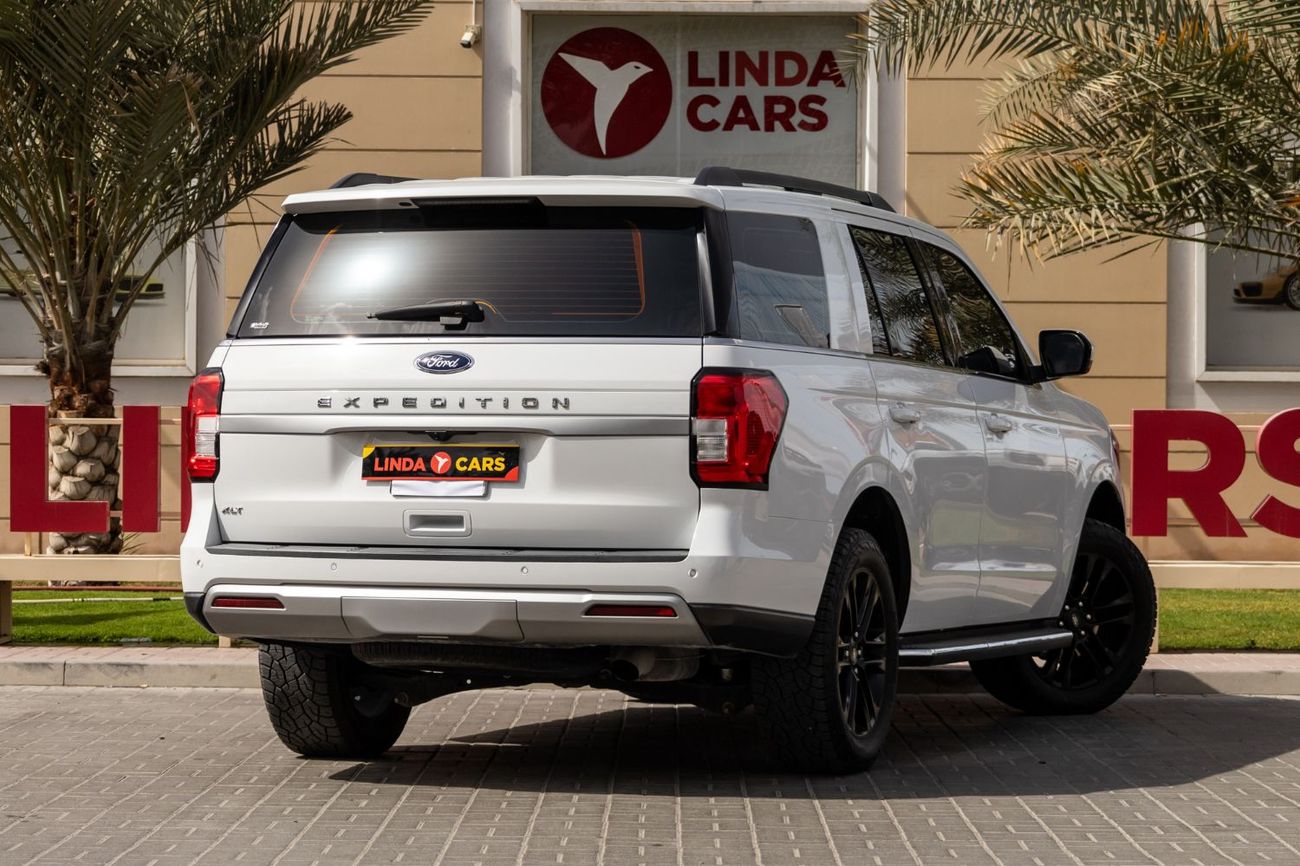 Ford Expedition XLT 3.5L (480 HP) RWD