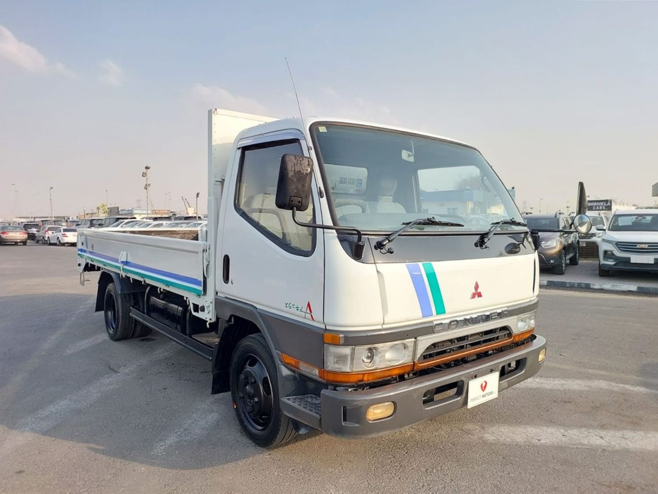Mitsubishi Fuso Canter MITSUBISHI CANTER TRUCK RHD 1995 MODEL 4.5 L DIESEL MANUAL(PM20263)