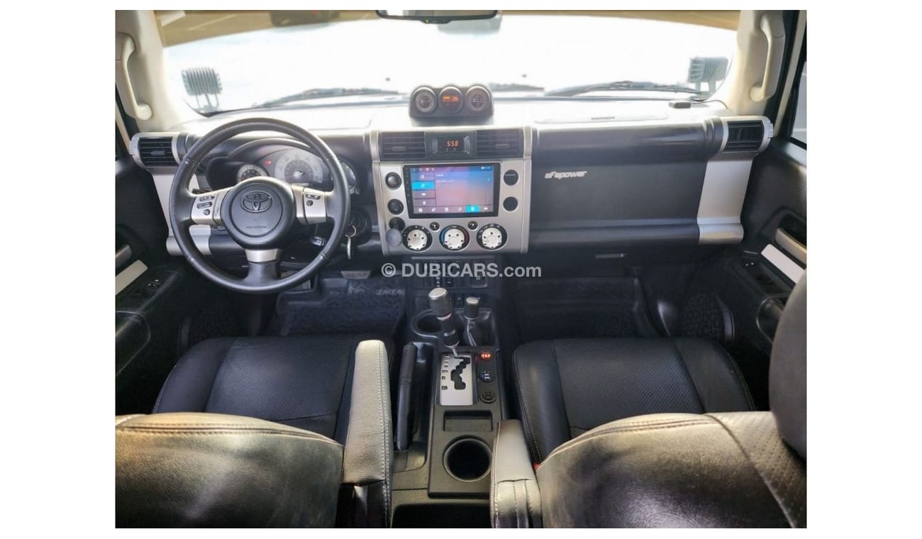 تويوتا إف جي كروزر GXR