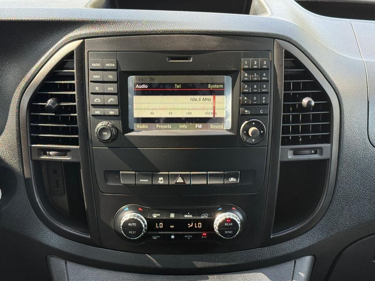 مرسيدس بنز فيتو MERCEDES BENZ VITO TOURER 2020 GCC TWO KEYS IN GOOD CONDITION