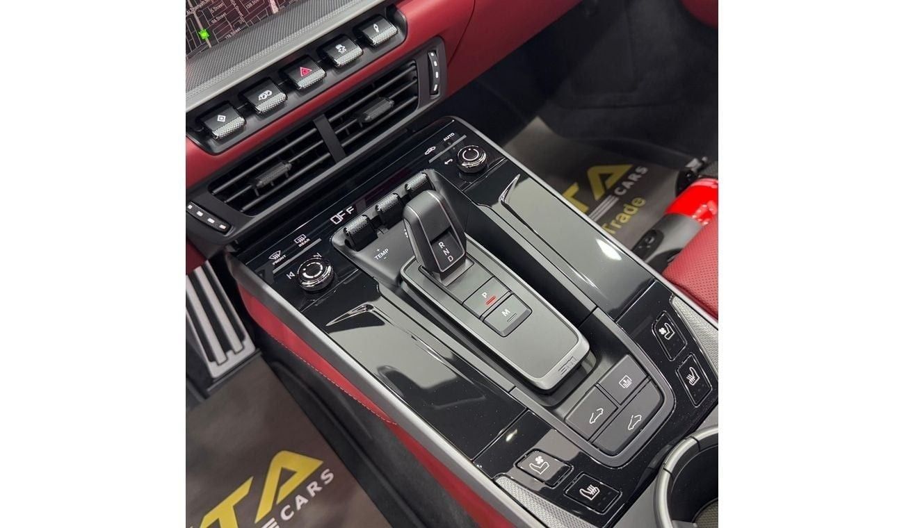 بورش 911 2025 Porsche 911 Carrera 992.2 New Shape With Aerokit, Brand New 0 KM, 2 Years Porsche Warranty, GCC