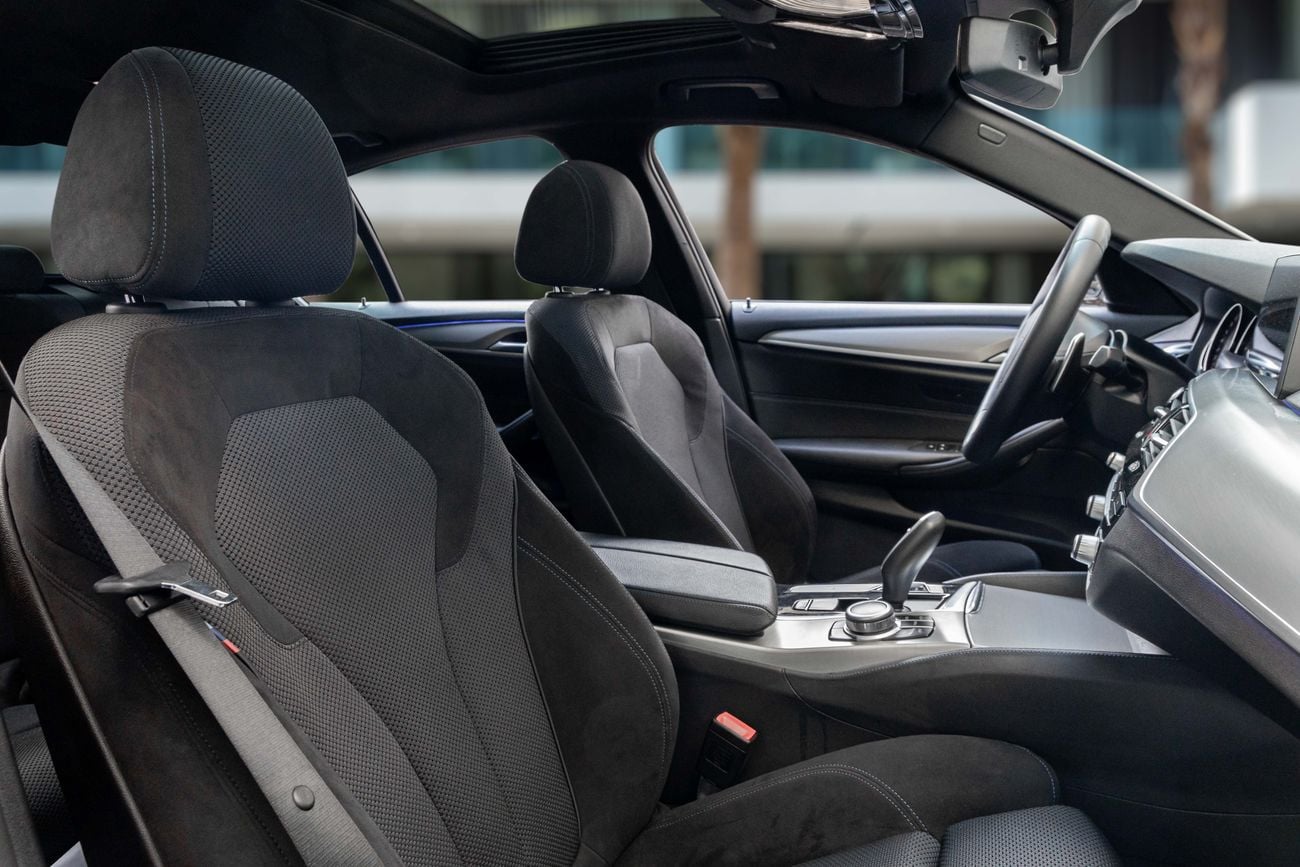 BMW 520i 520i M Sport | 1,959 P.M | 0% Downpayment | 520i M Sport | Full Agency History | Ramadan Offer!