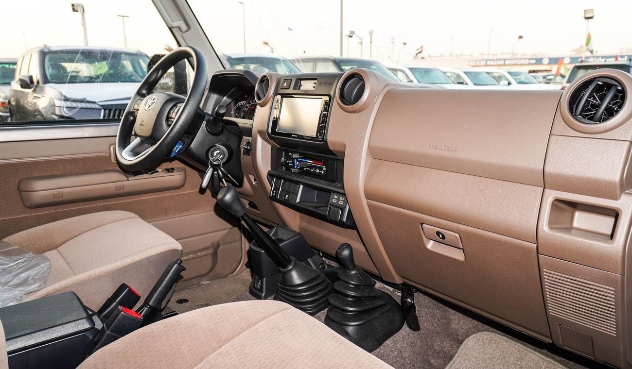 Toyota Land Cruiser 70 4.0L V6 M/T