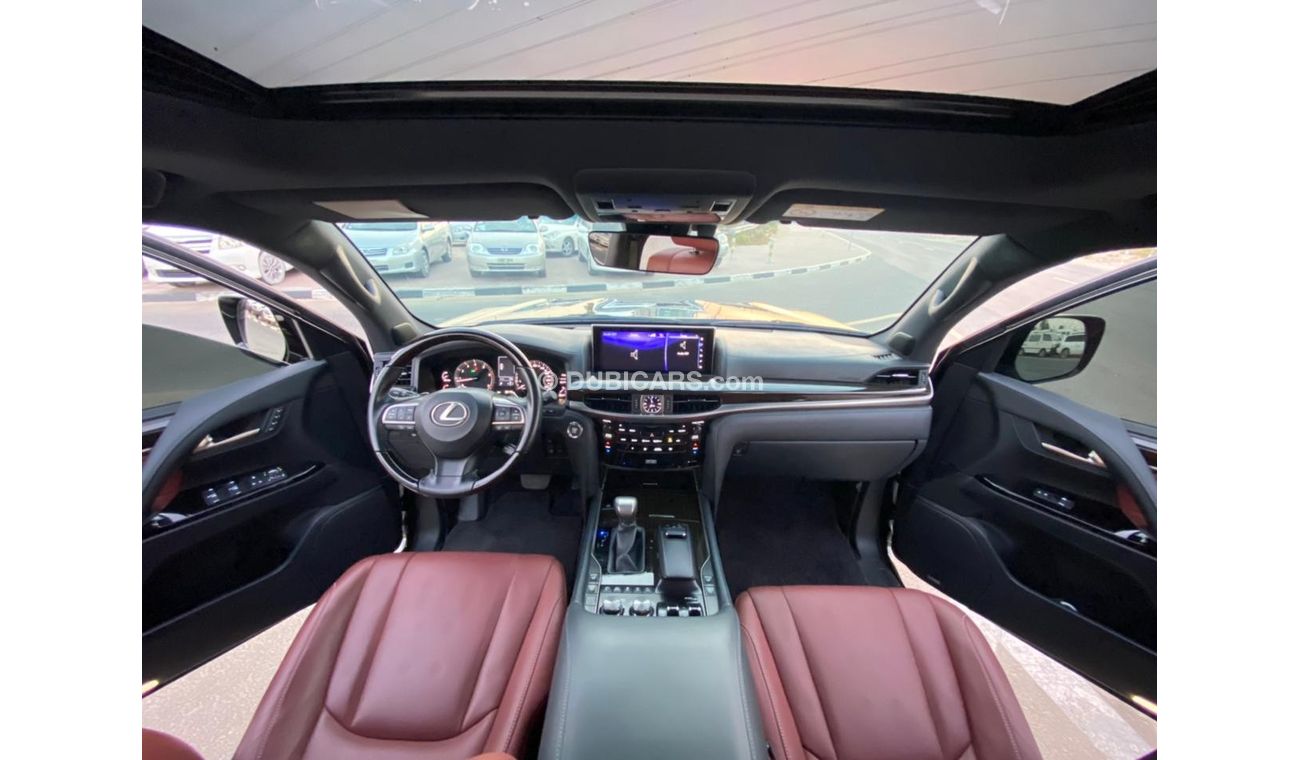 Lexus LX 570 2016 LEXUS LX 570 SPORRT PLUS / FULL OPTION / BEAUTIFULLY MAINTAINED VEHICLE