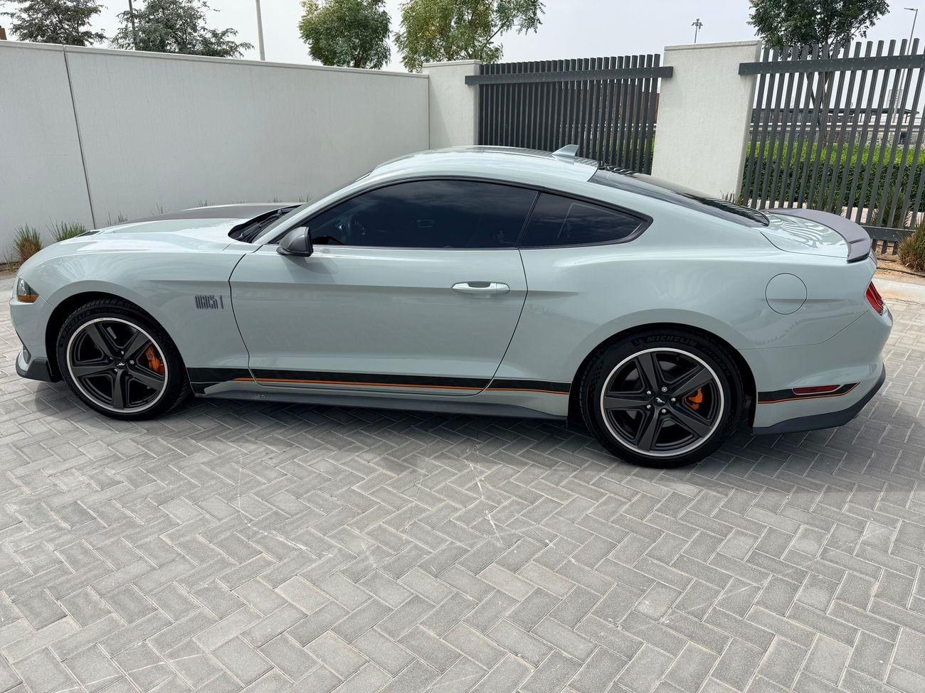 Ford Mustang Mach 1 - Elite Pack - Jet fighter Grey - 22k - Rare Manual