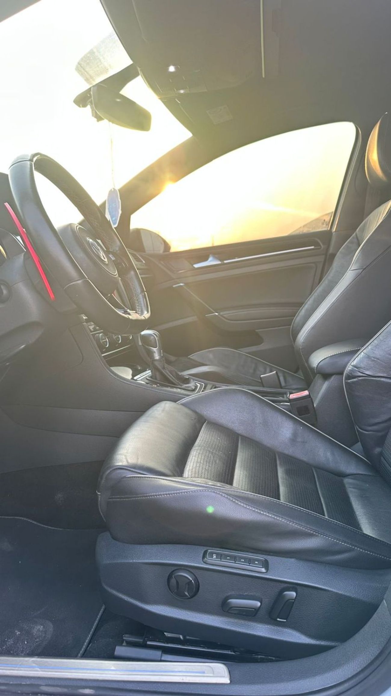 فولكس واجن جولف ار