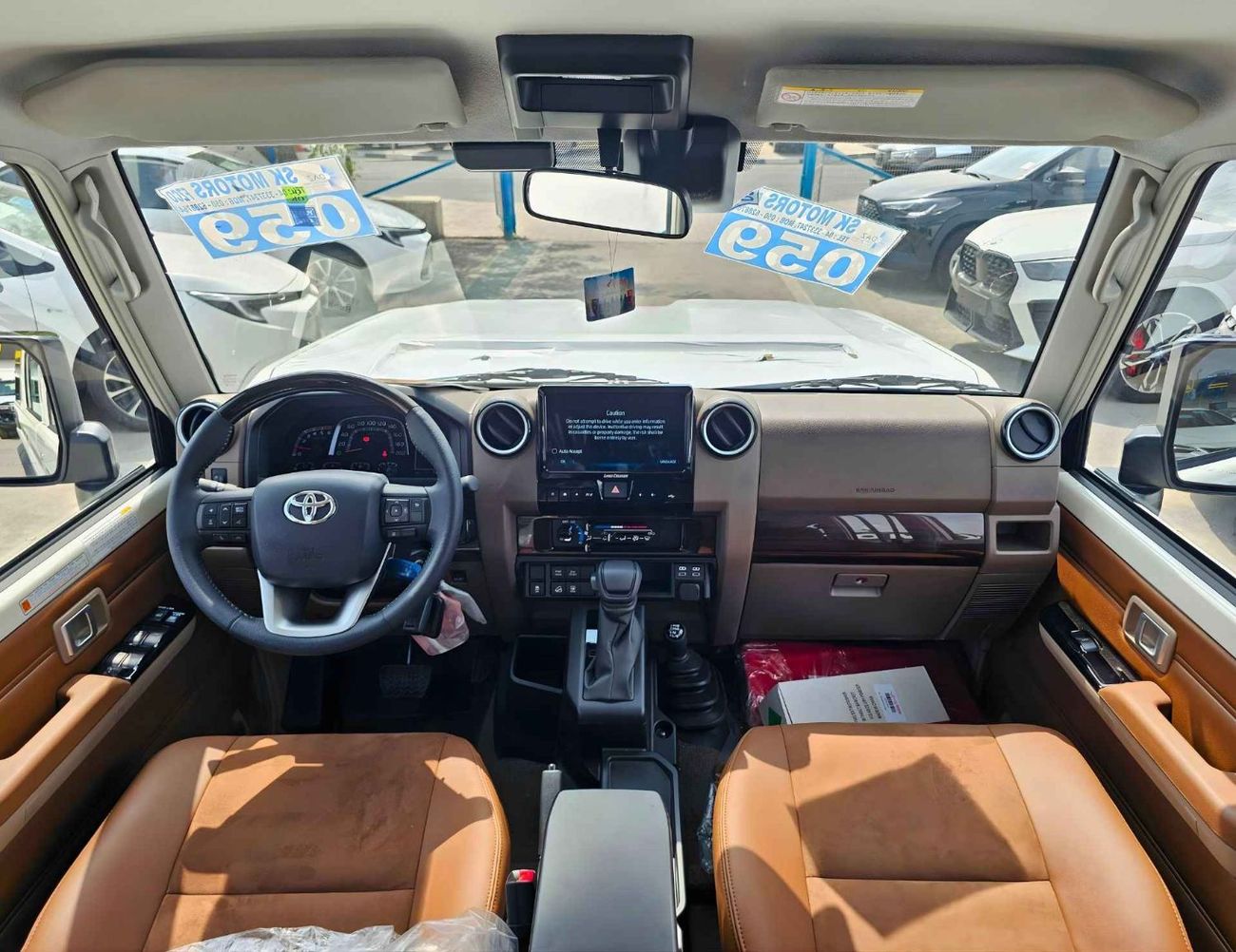 Toyota Land Cruiser 70 LC76 LX/2.8L DIESEL V4 A/T/LETAHER SEATS/DVD,CAMERA/ (CODE#HT76ZS)